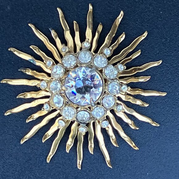 Gold Tone Clear Rhinestone Sunburst Brooch Jewelry - Picture 7 of 11